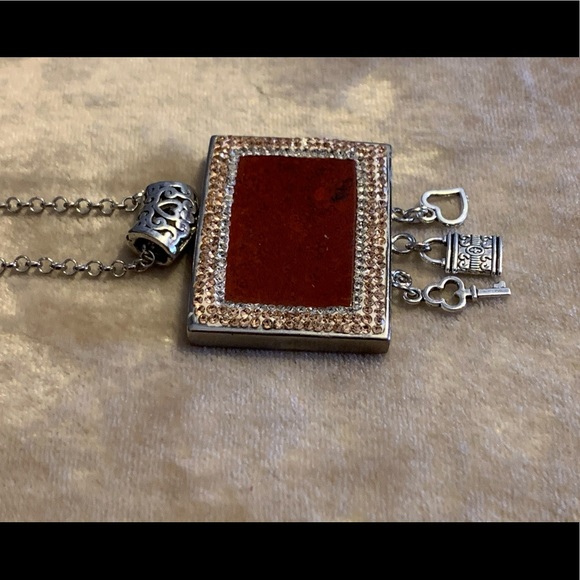 Red Jasper Crystal Gem Pendant & Chain Necklace - Picture 5 of 8
